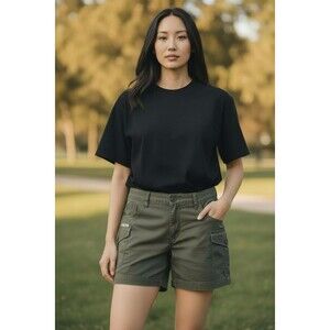 L.E.I. Life Energy Intelligence Olive Green Cargo Shorts Womens Size 13